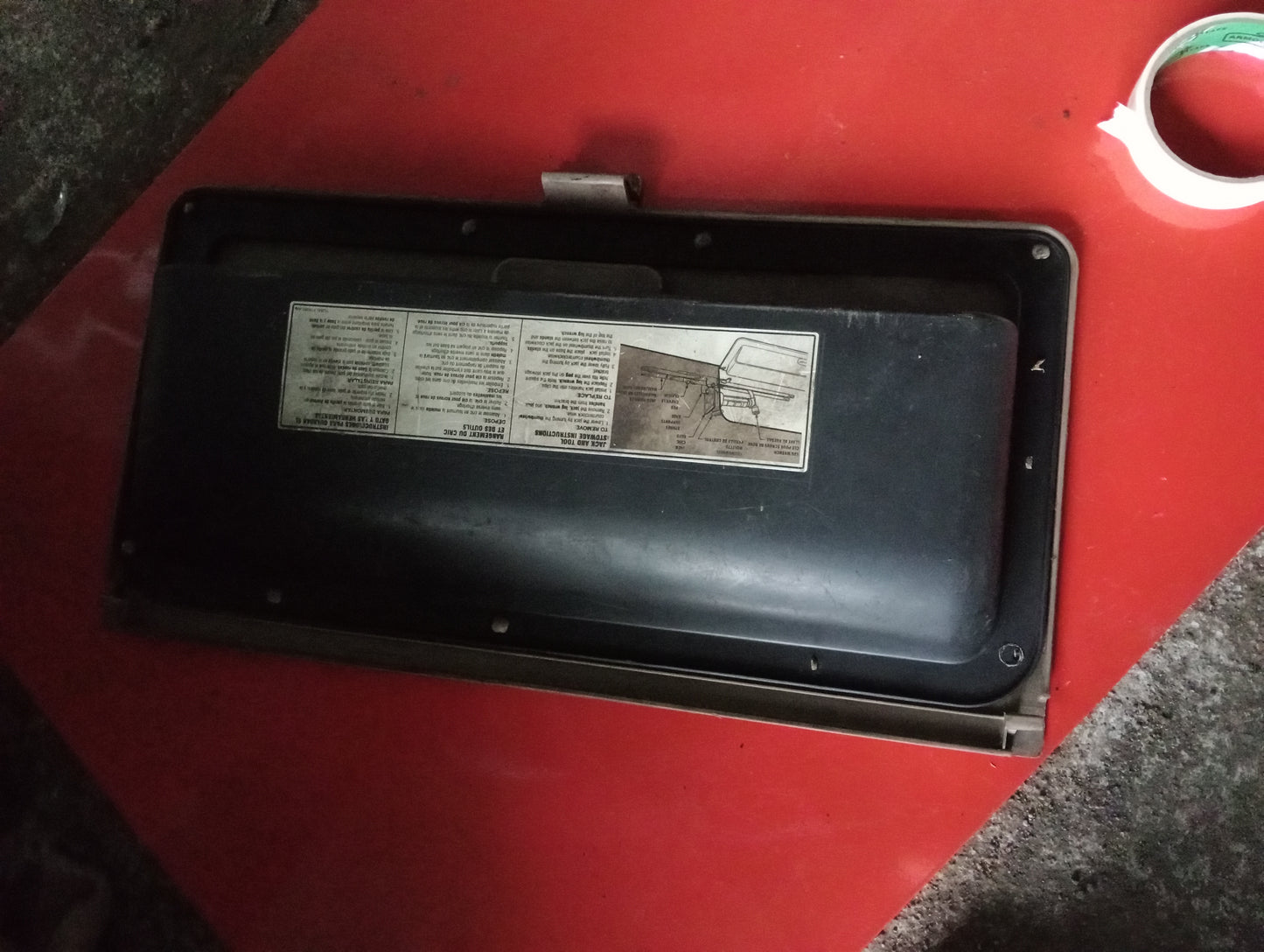 Ford Explorer | Glove Box Cover