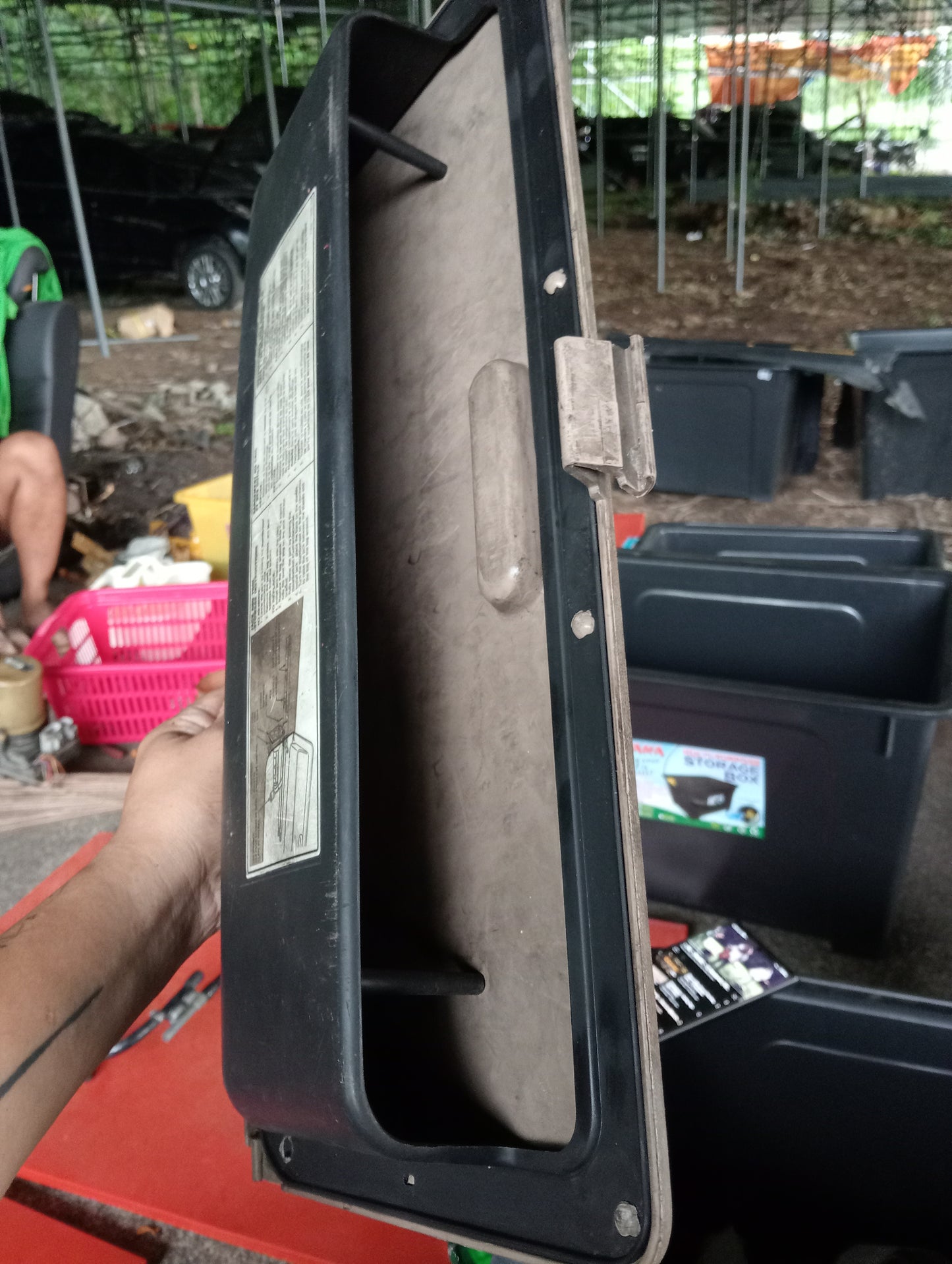 Ford Explorer | Glove Box Cover