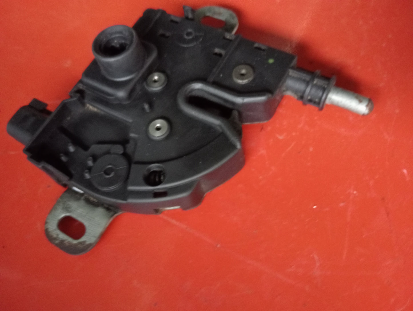 Ford Focus | Hood Lock Actuator