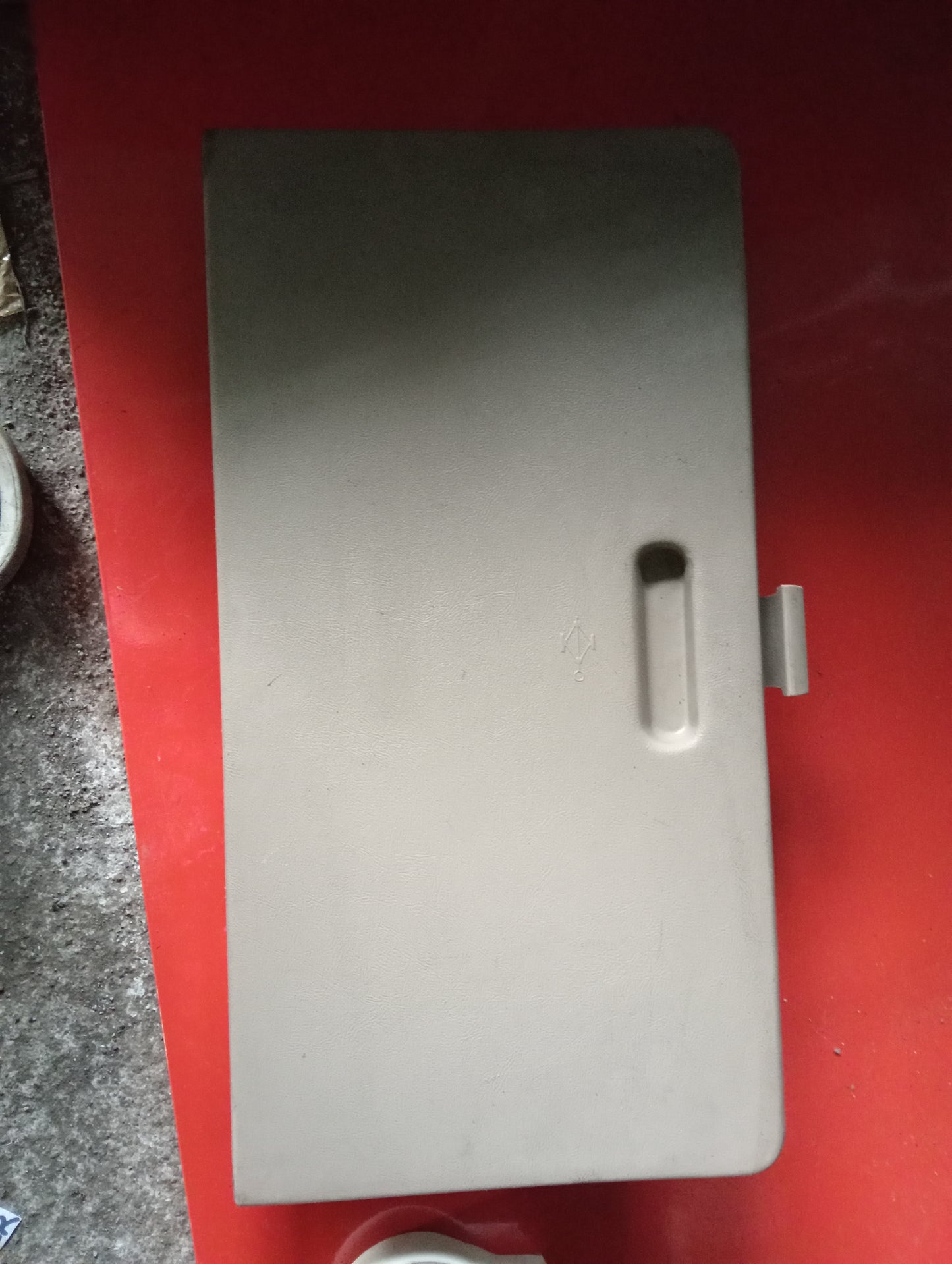 Ford Explorer | Glove Box Cover