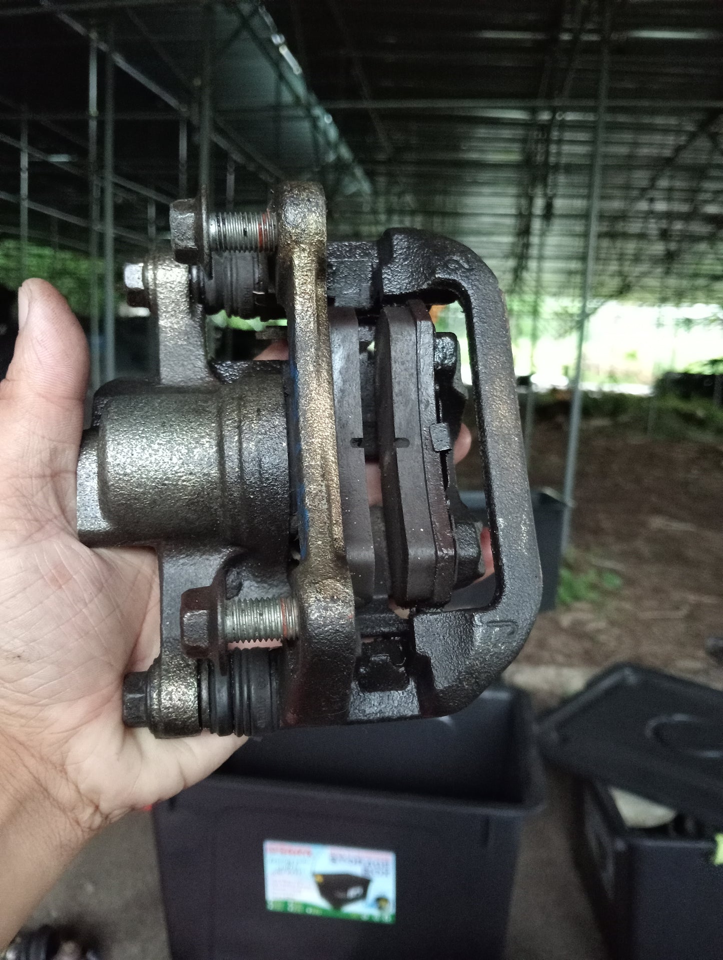 Chevrolet Optra | 1.6 | Brake Caliper Rear Driver Side