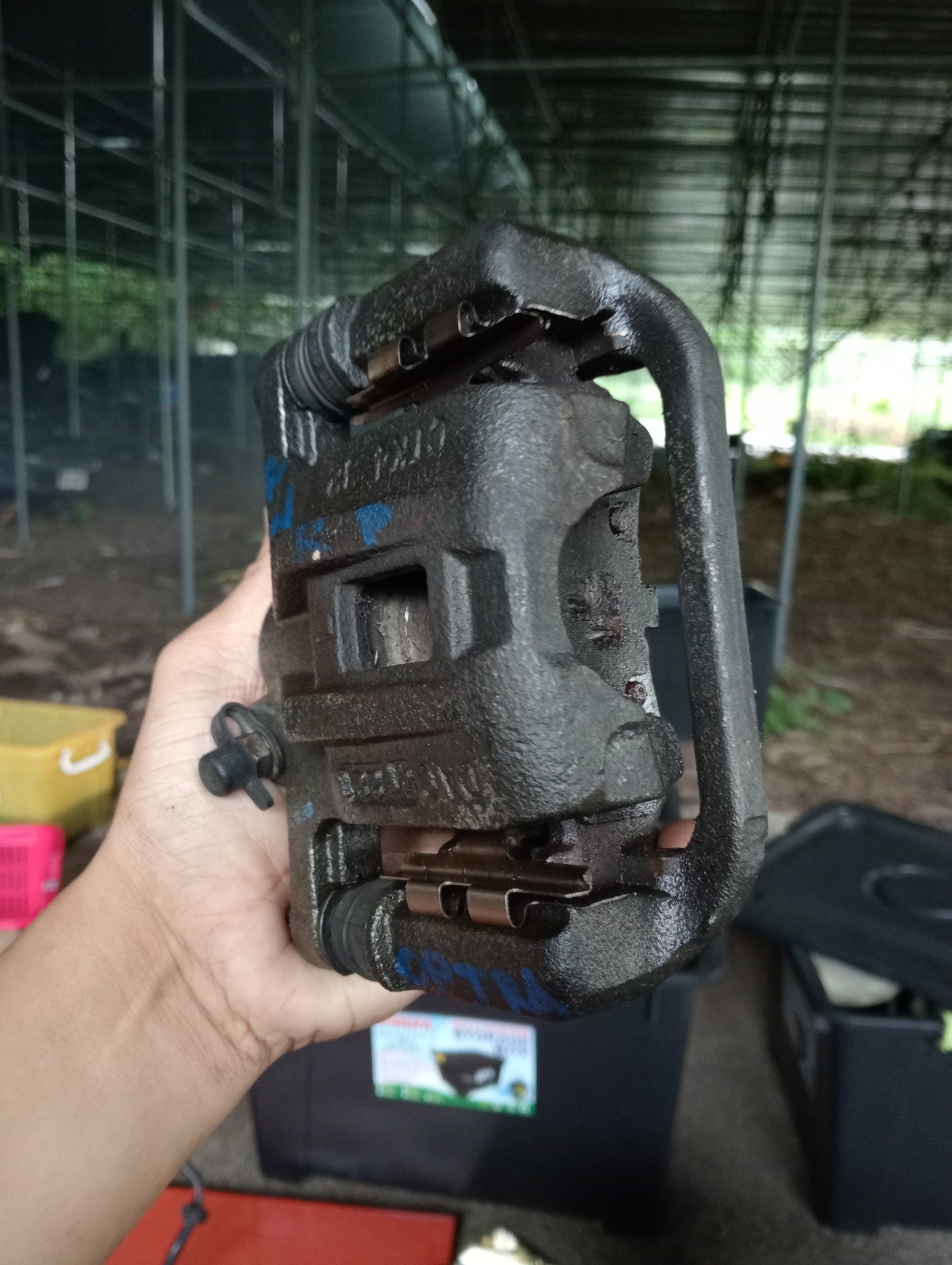 Chevrolet Optra | 1.6 | Brake Caliper Rear Driver Side