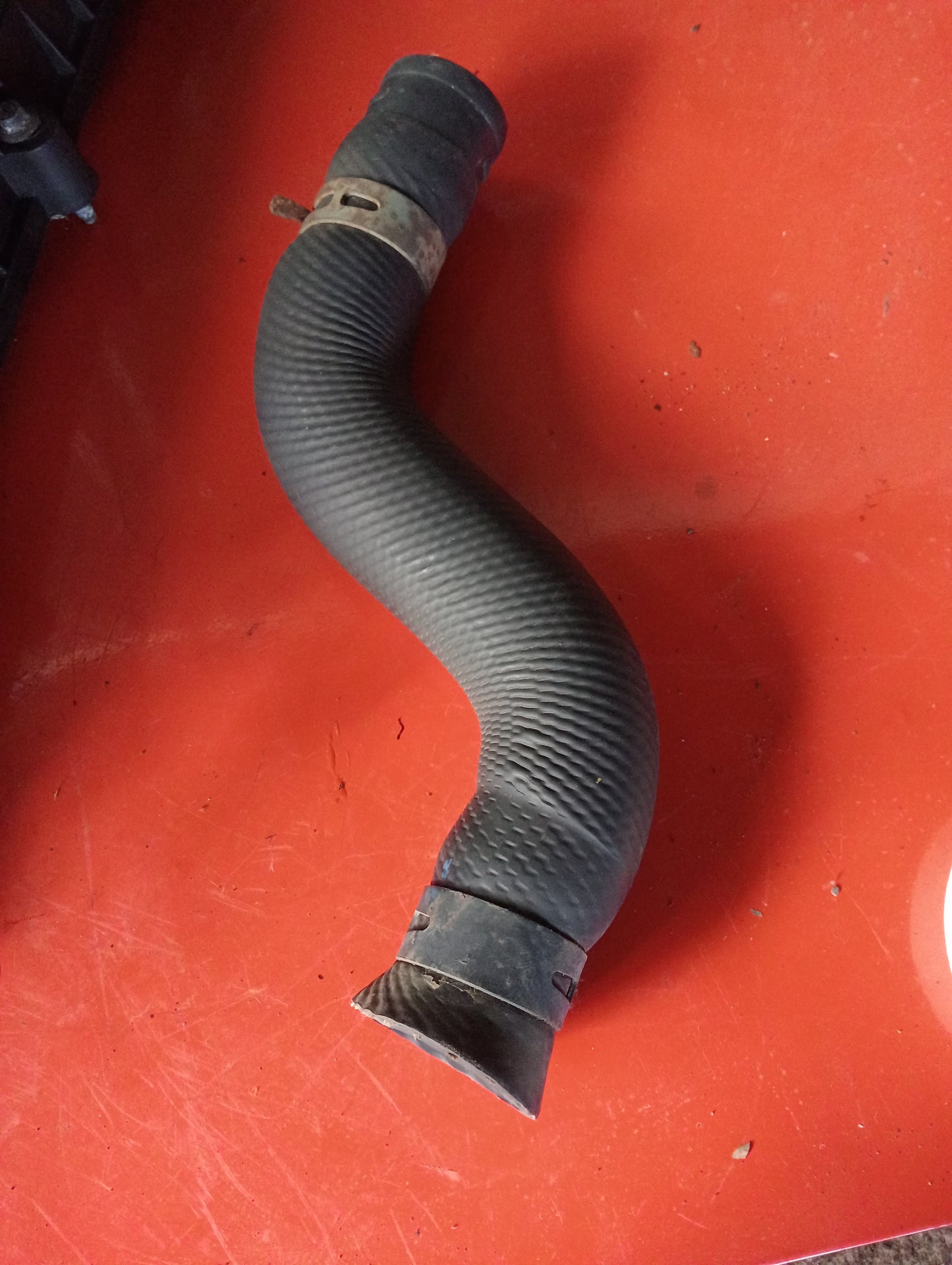 Ford Escape | 2.3 | Lower Radiator Hose