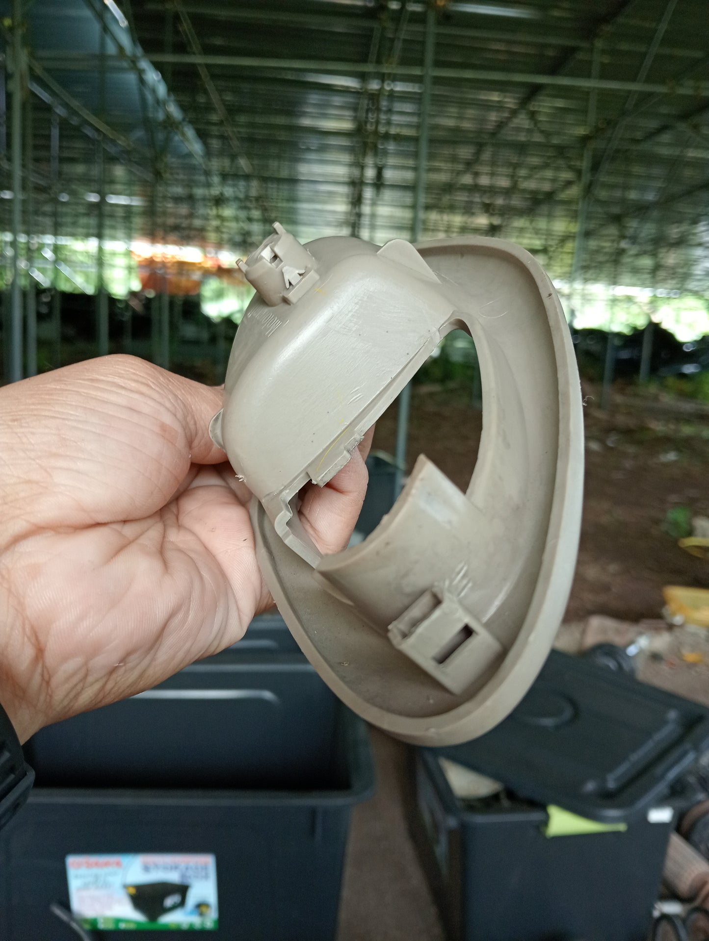 Ford Escape | 2.3 | Driver Side Inner Door Handle Cover