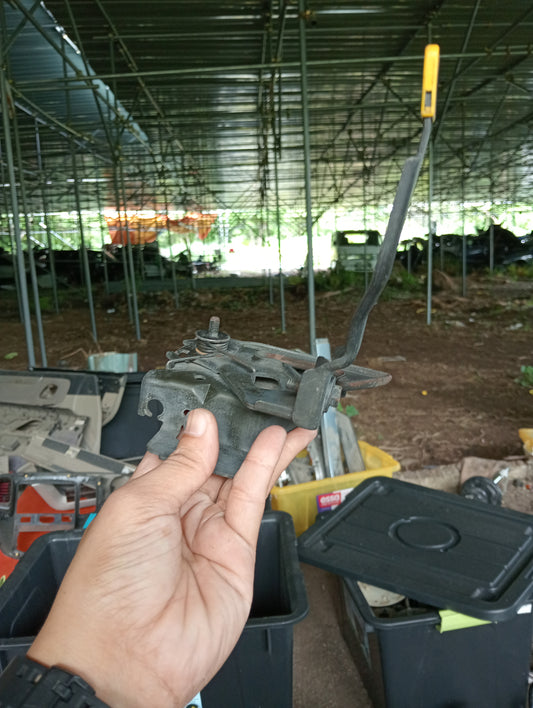 Ford Escape | 2.3 | Hood Lock Actuator