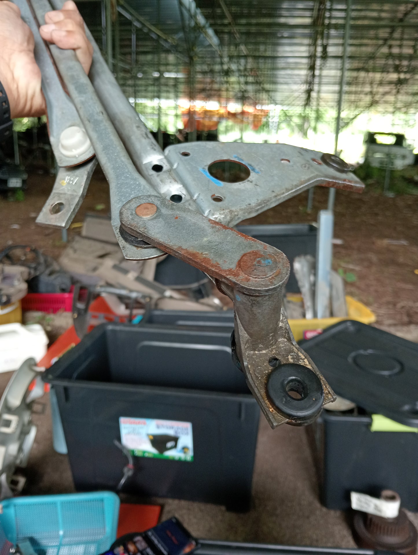 Ford Escape | 2.3 | Wiper Linkage