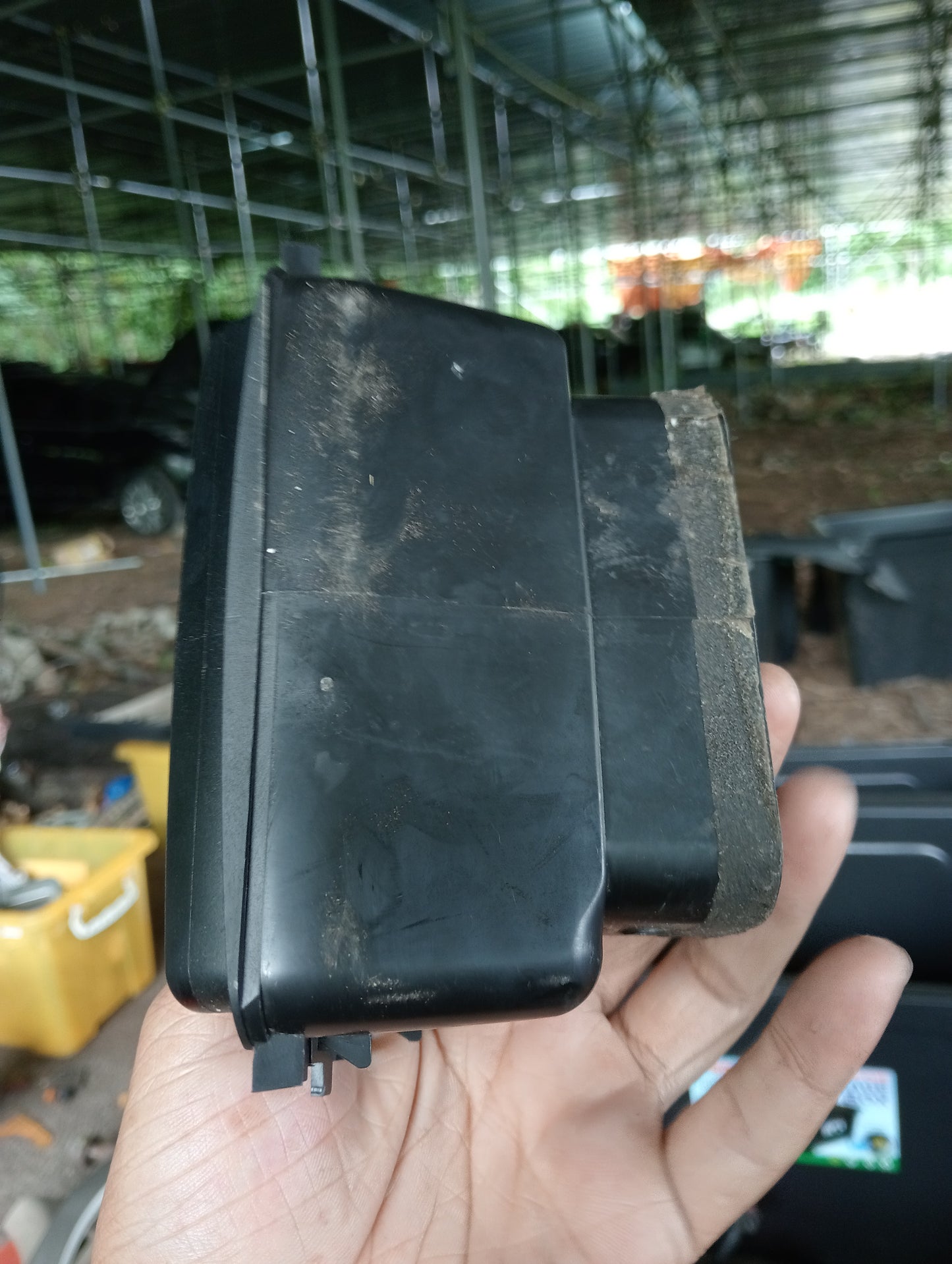 Ford Escape | 2.3 | AC Vent Center Frame Passenger Side