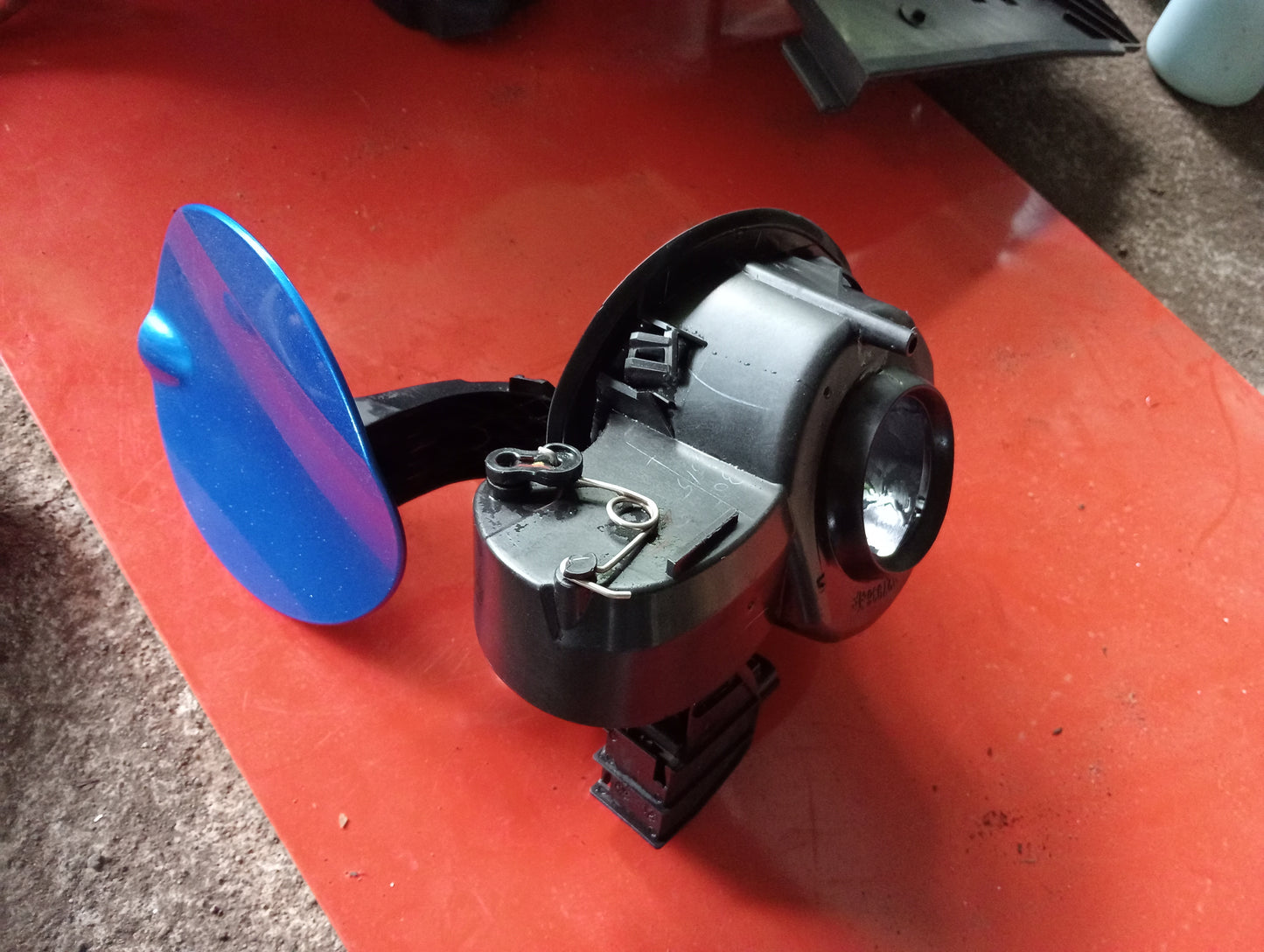 Ford Ecosport | 1.5 | Outer Gas Tank Cover