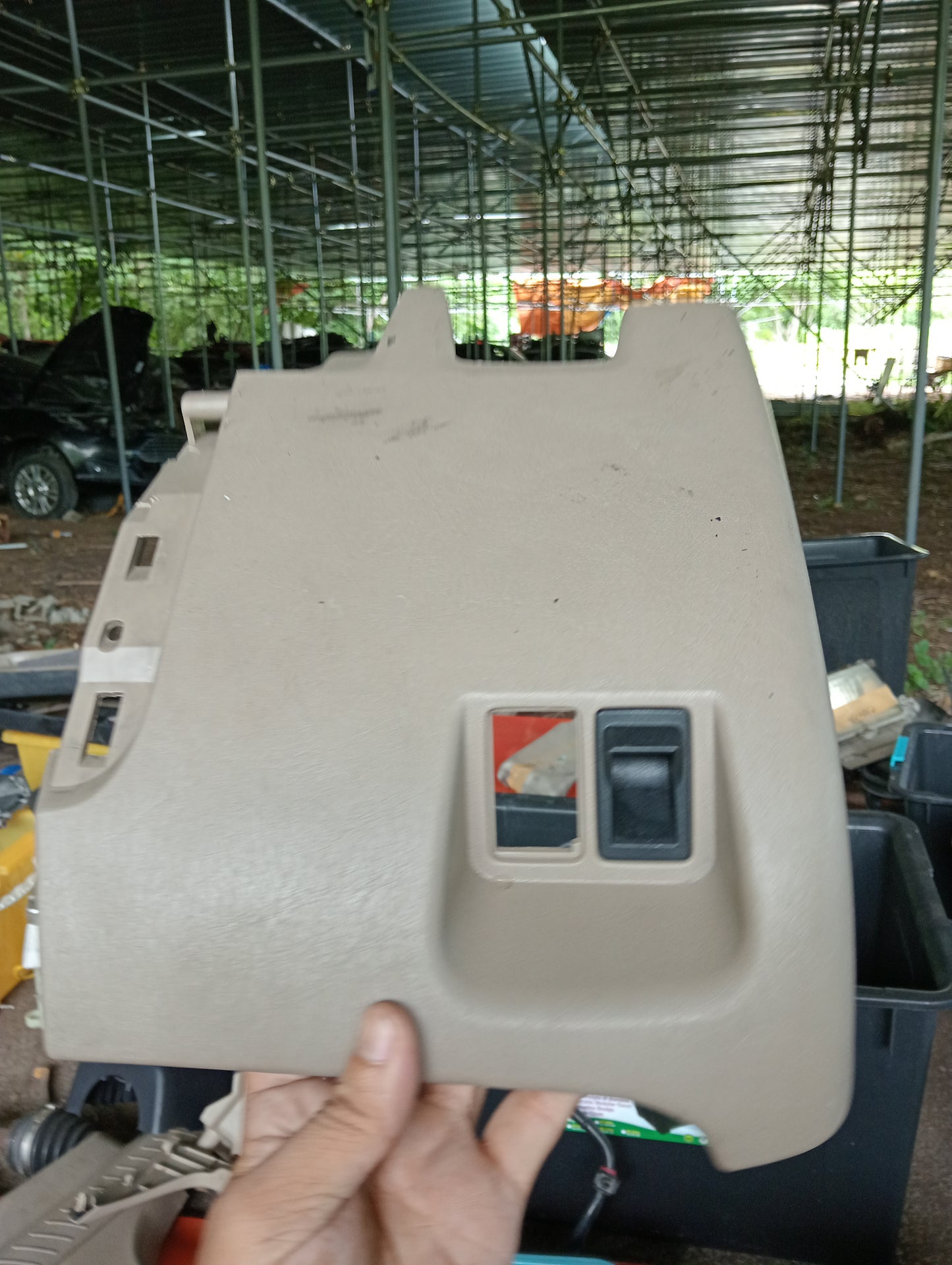 Ford Escape | 2.3 | Driver Side Lower Dashboard Cover