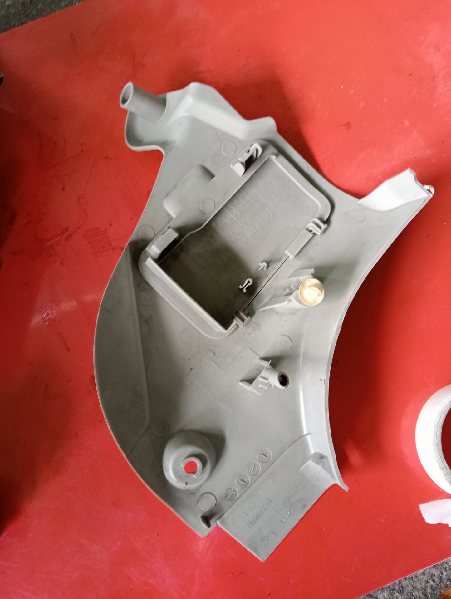 Ford Escape | 2.3 | Interior Trim Cover