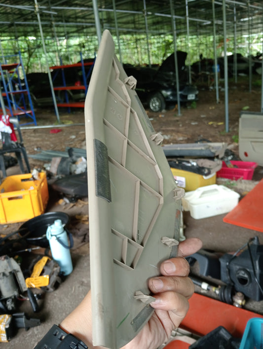 Ford Escape | 2.3 | Interior Trim Cover