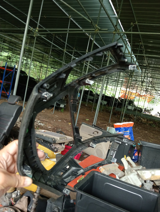 Chevrolet Cruze | Center Frame Cover