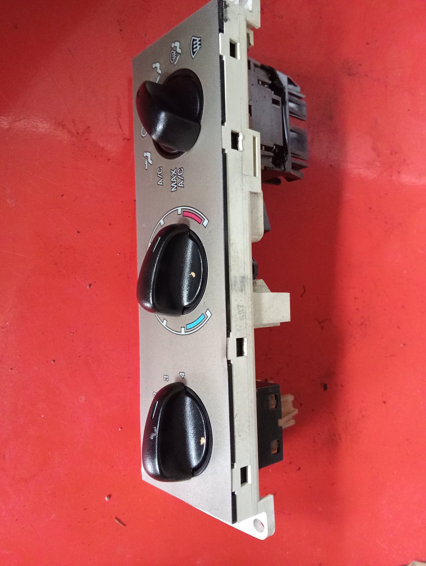 Ford Explorer | Sport Trac | Climate Control