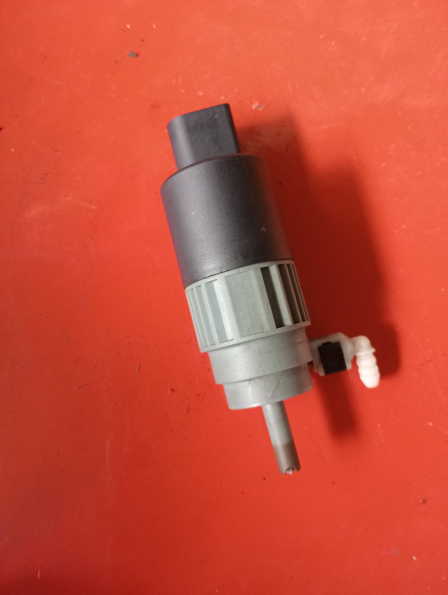 Ford Focus | Washer Tank Motor