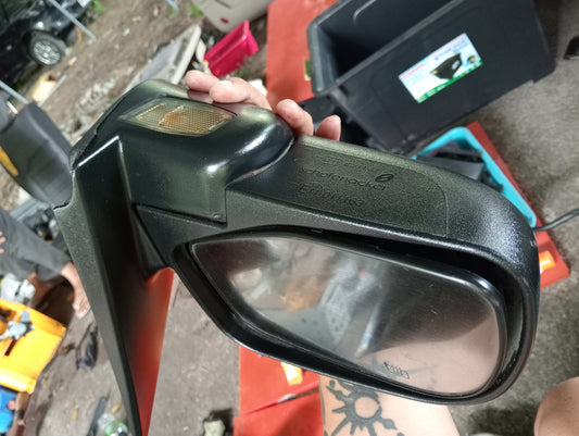 Ford Explorer | Driver Side Mirror