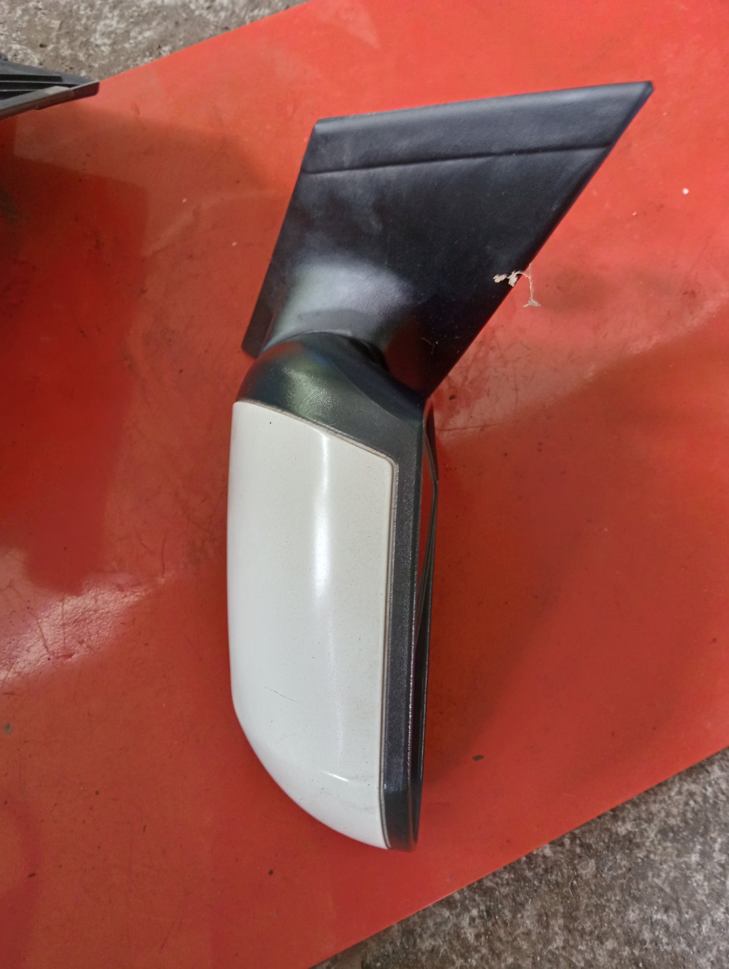 Ford Focus | 2.0 | Driver Side Mirror