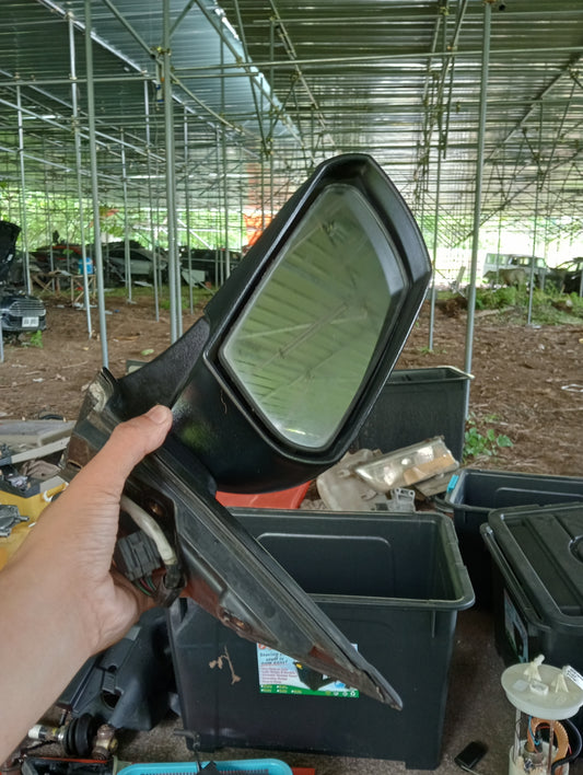 Ford Focus | 2.0 | Driver Side Mirror