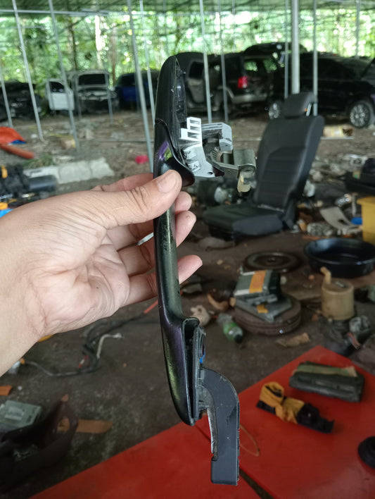 Mazda 3 | Front Driver Side Outer Door Handle