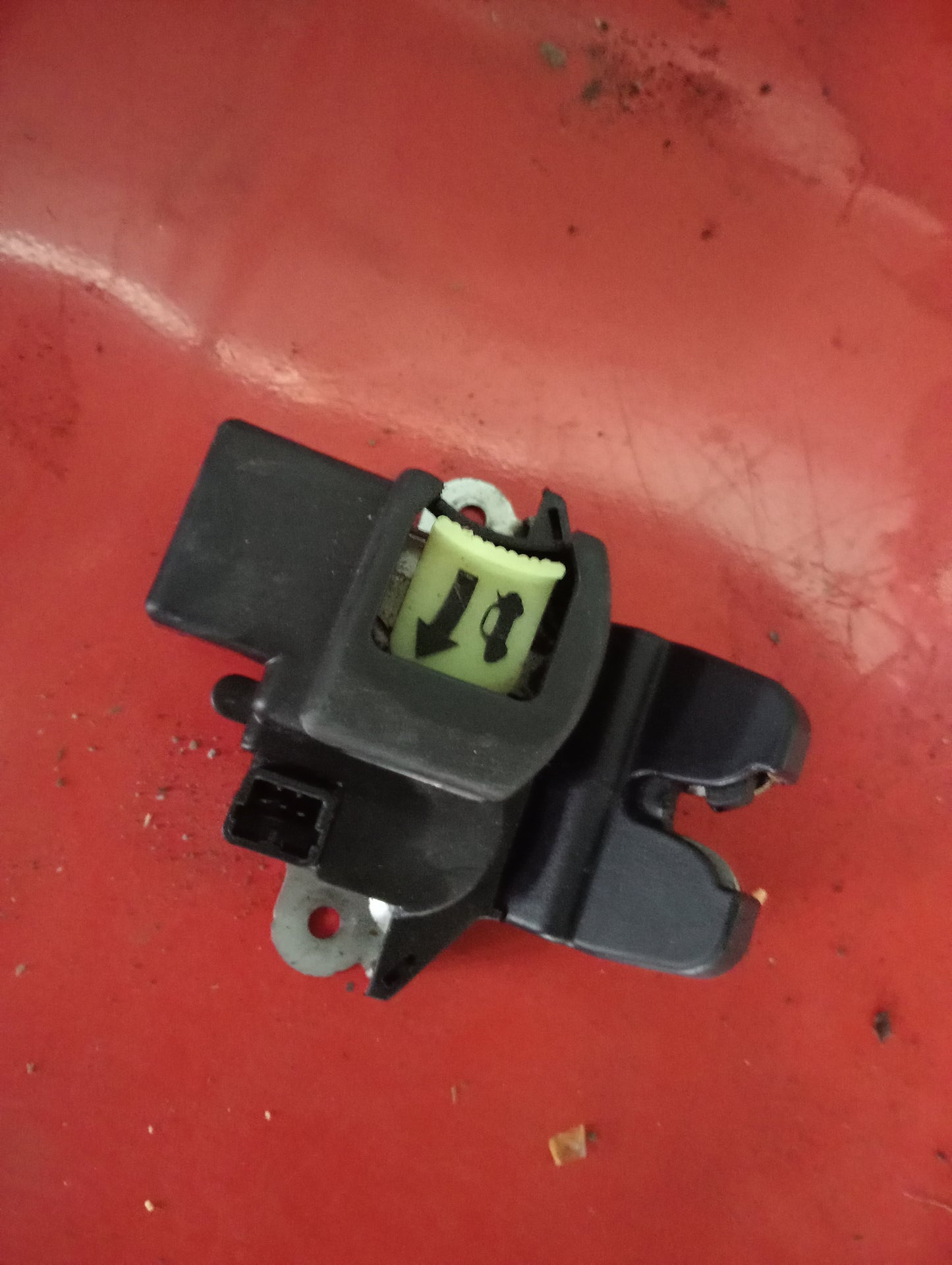 Ford Escape | 2.3 | Trunk Lock Actuator