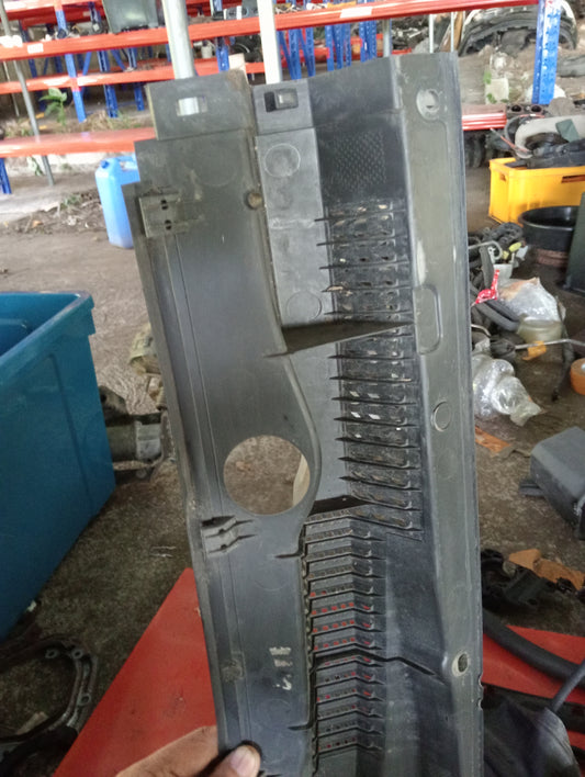 Chevrolet Cruze | Driver Side Cowl Cover