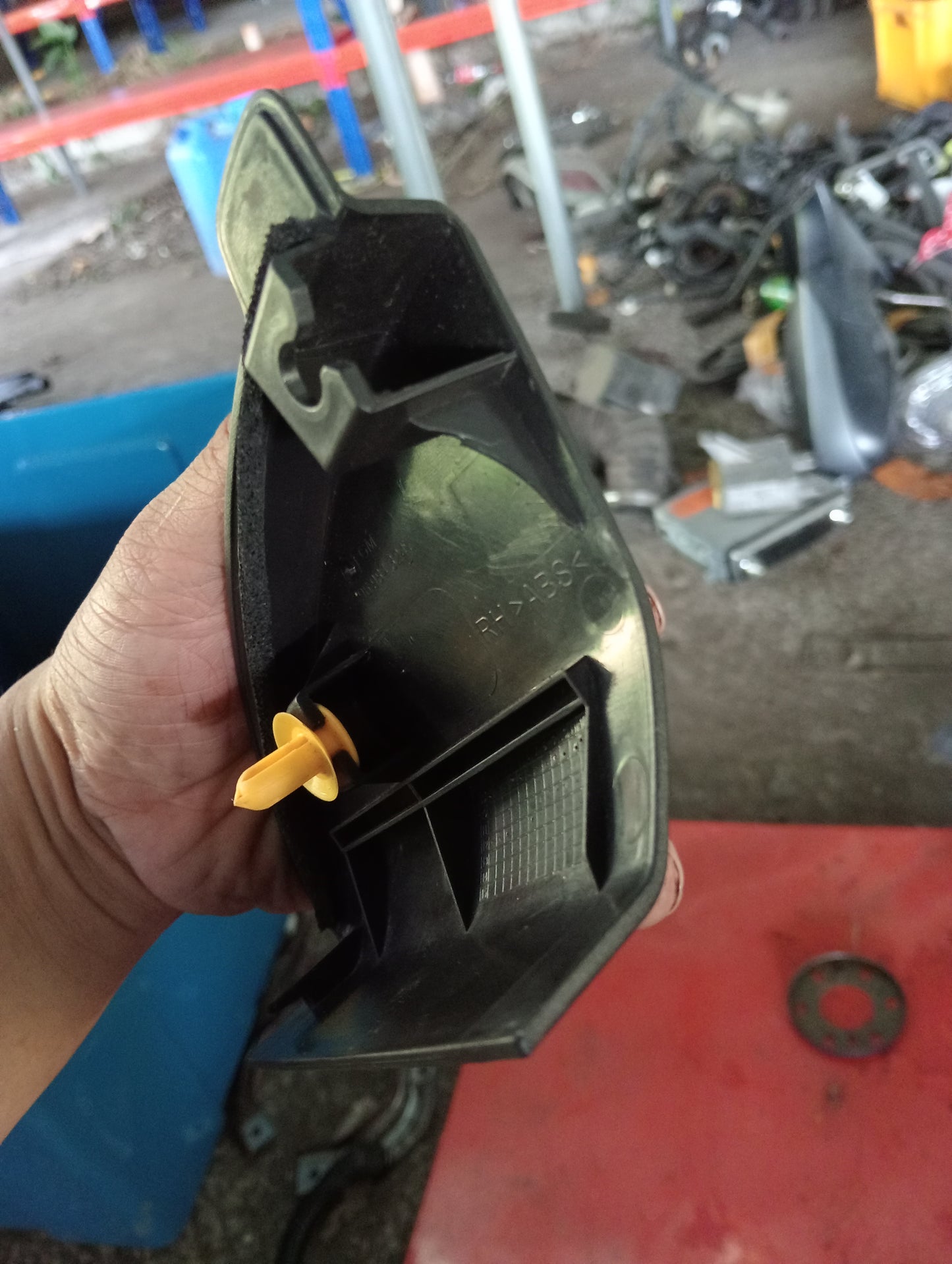 Chevrolet Cruze | Passenger Side Panel Cover