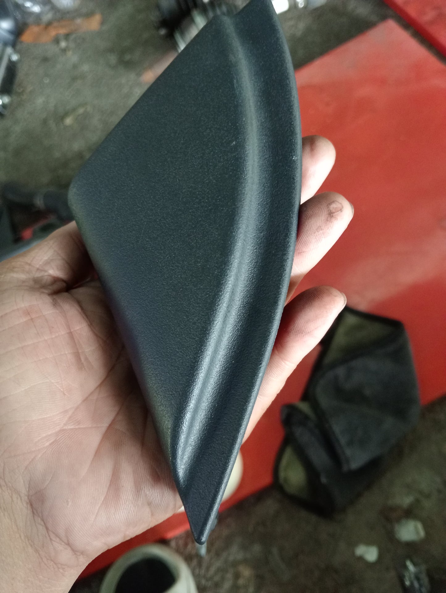 Toyota Vios | Superman | Passenger Side Garnish