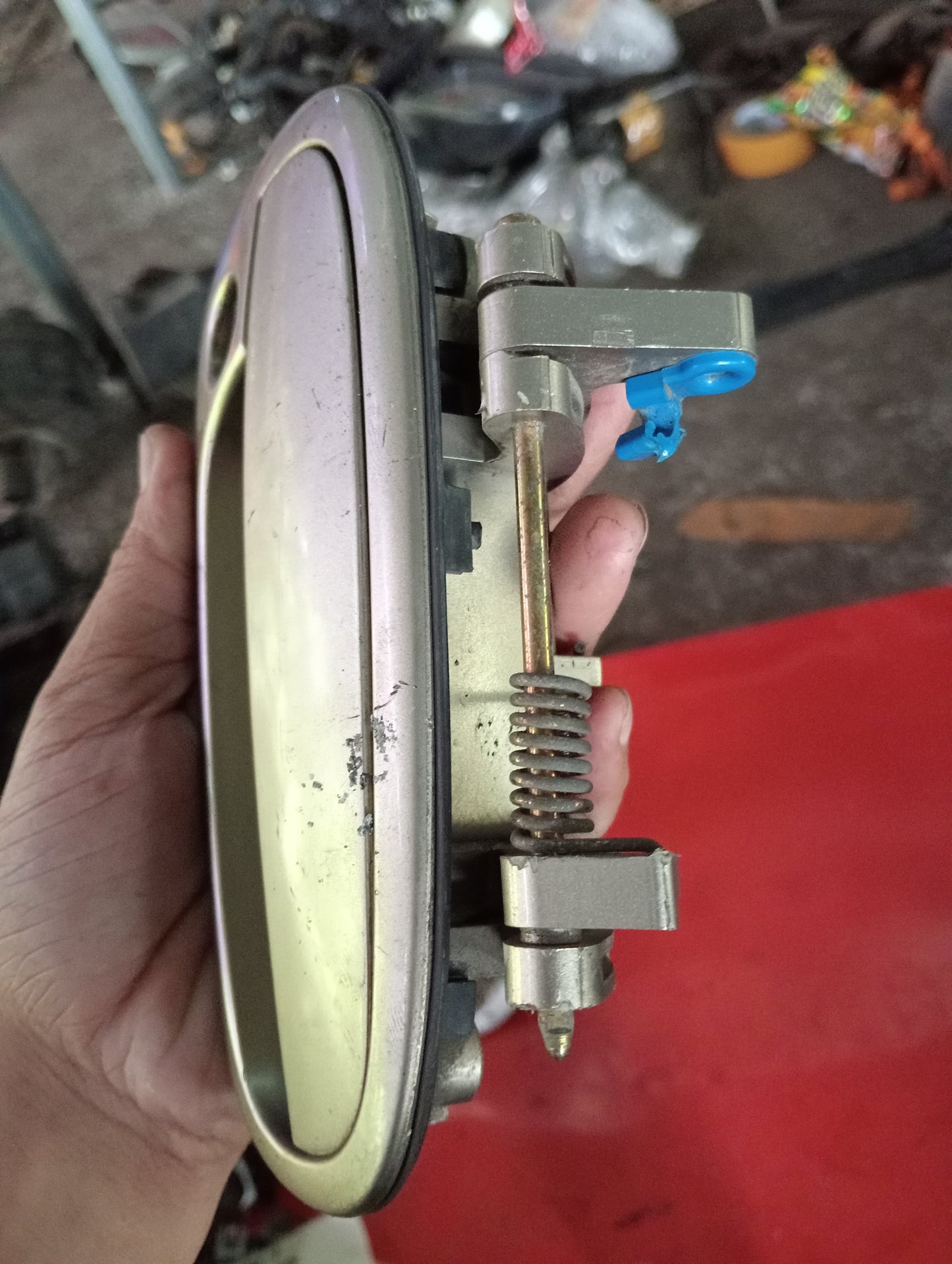 Chevrolet Optra | 1.6 | Front Driver Side Outer Door Handle With Key Hole