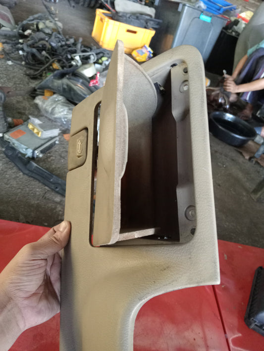 Chevrolet Optra | 1.6 | Driver Side Lower Dashboard Cover