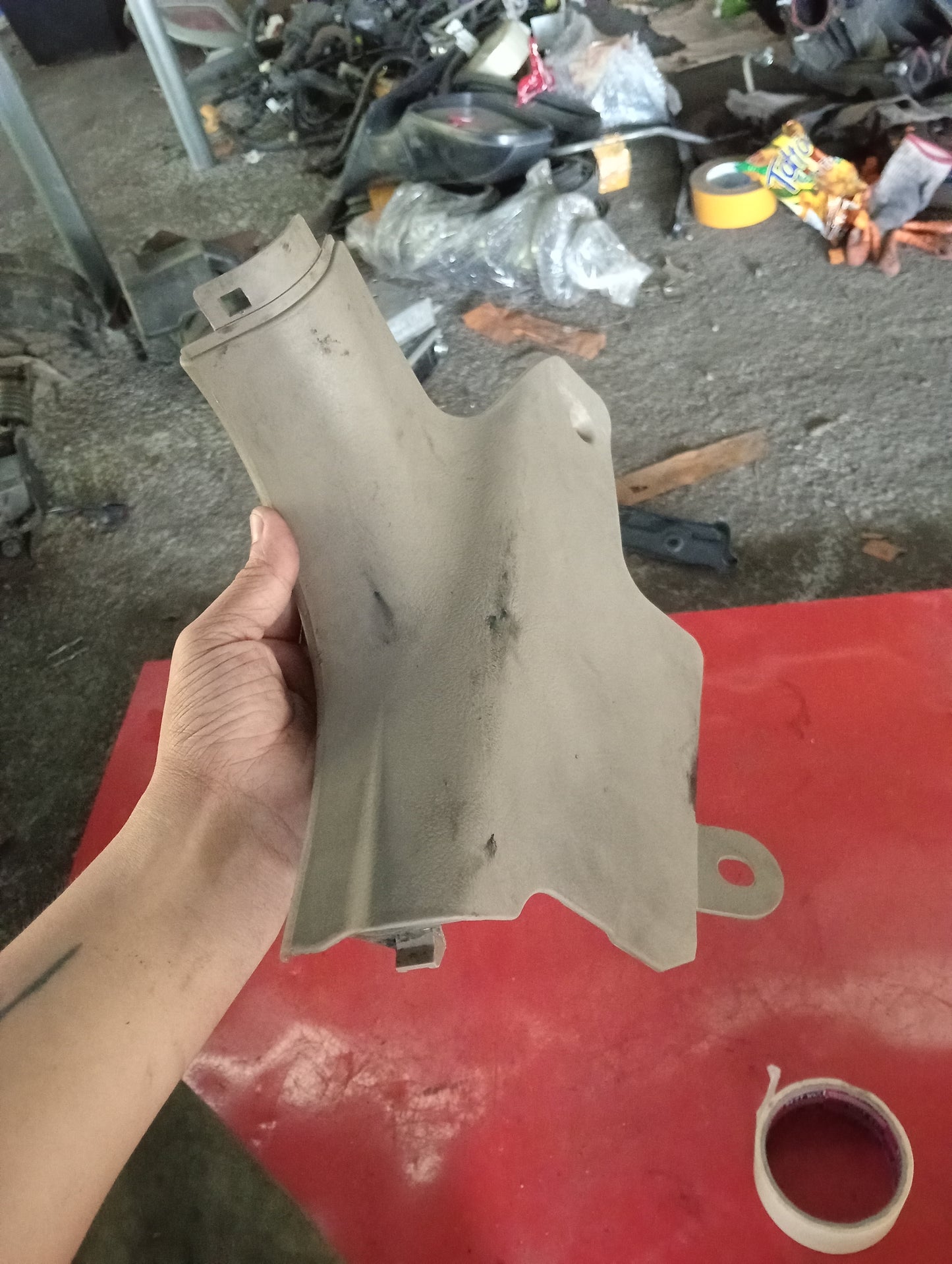 Chevrolet Optra | 1.6 | Passenger Side Panel Cover