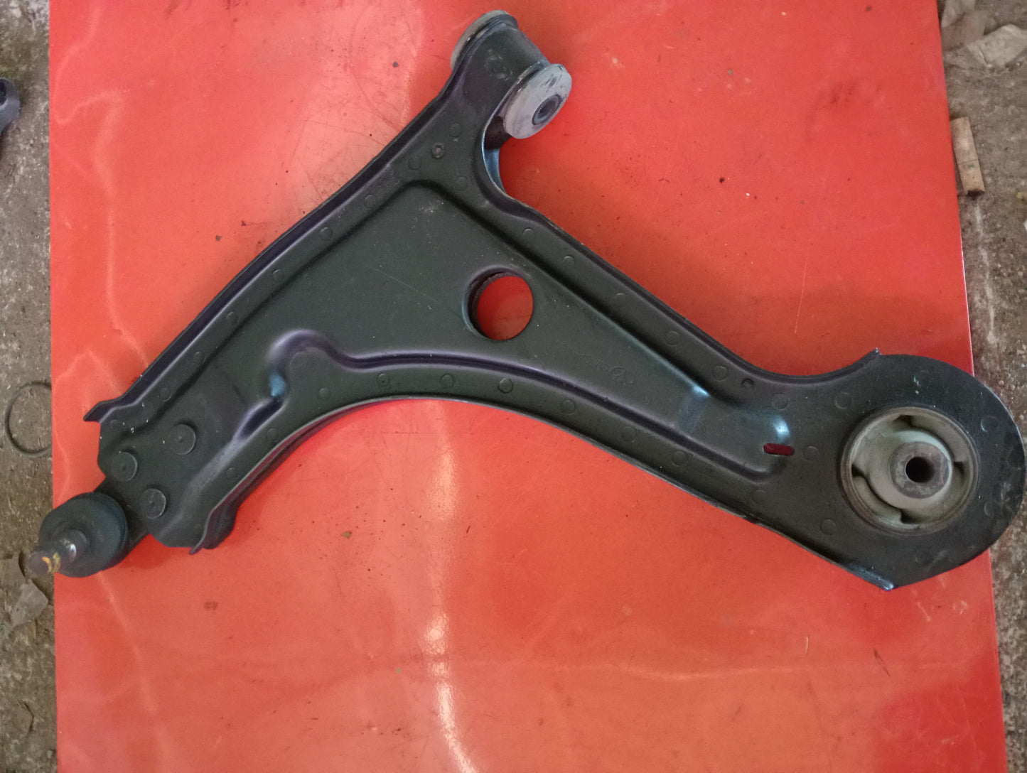 Chevrolet Optra | 1.6 | Lower Arm Driver Side