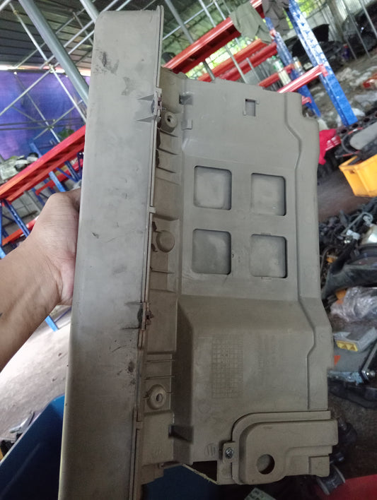 Chevrolet Optra | 1.6 | Glove Box