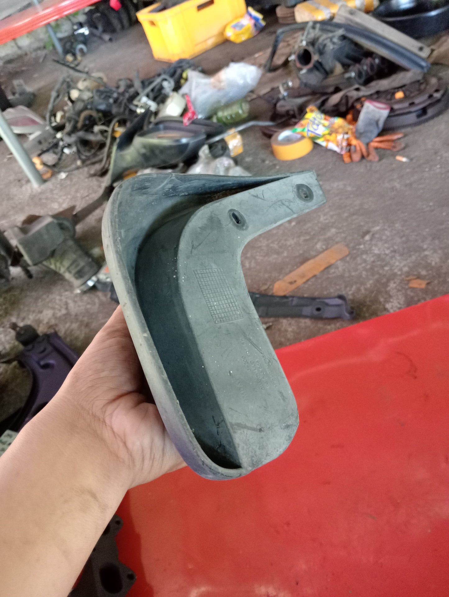 Chevrolet Optra | 1.6 | Mud Guard Passenger Side