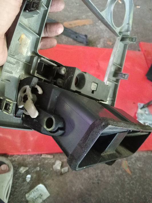 Chevrolet Optra | 1.6 | Center Frame With Louver & Hazard Switch