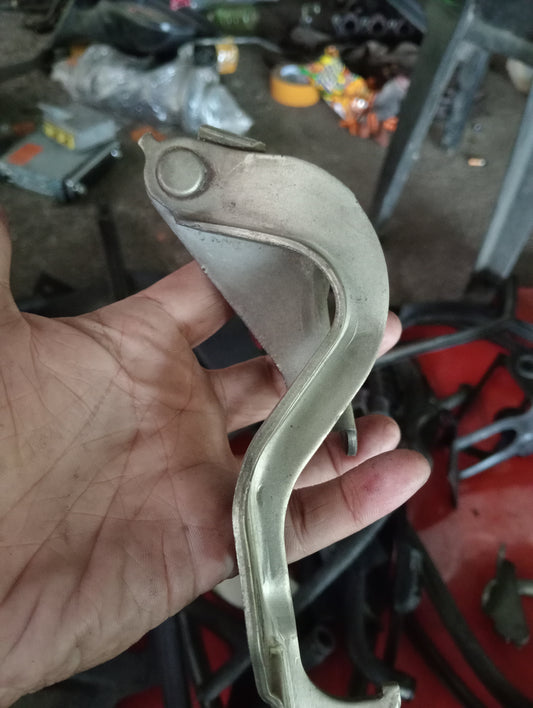 Chevrolet Optra | 1.6 | Hood Hinge