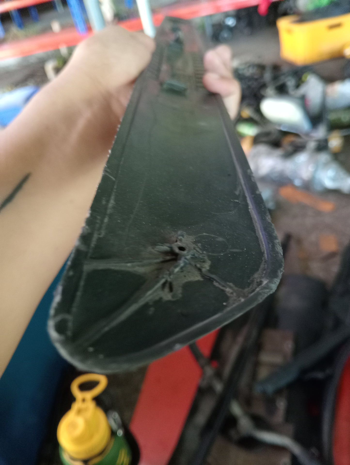 Chevrolet Optra | 1.6 | Driver Side Skirt