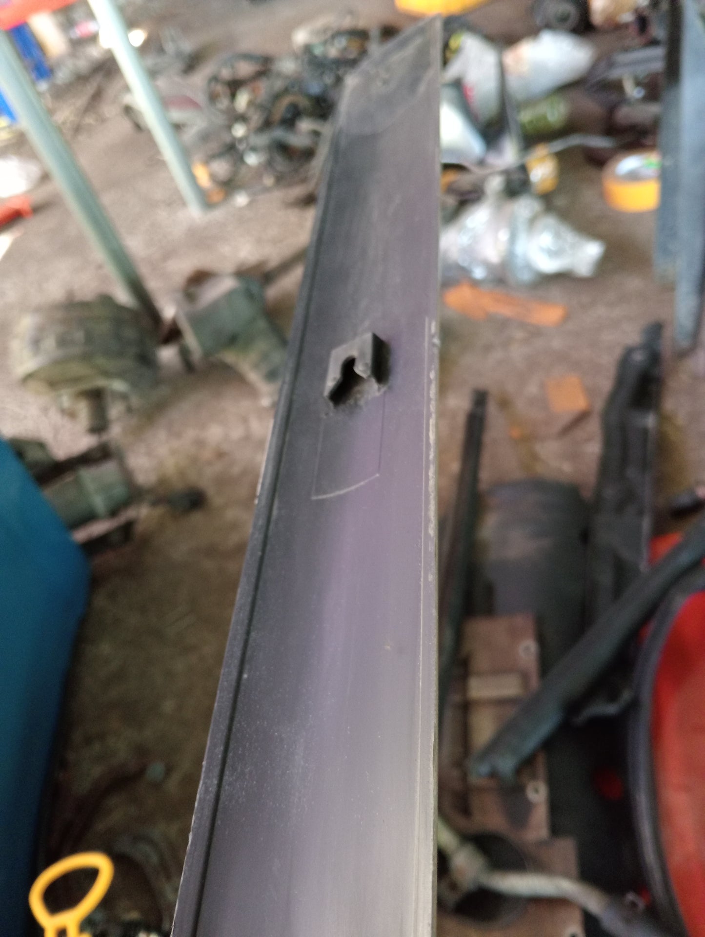 Chevrolet Optra | 1.6 | Driver Side Skirt