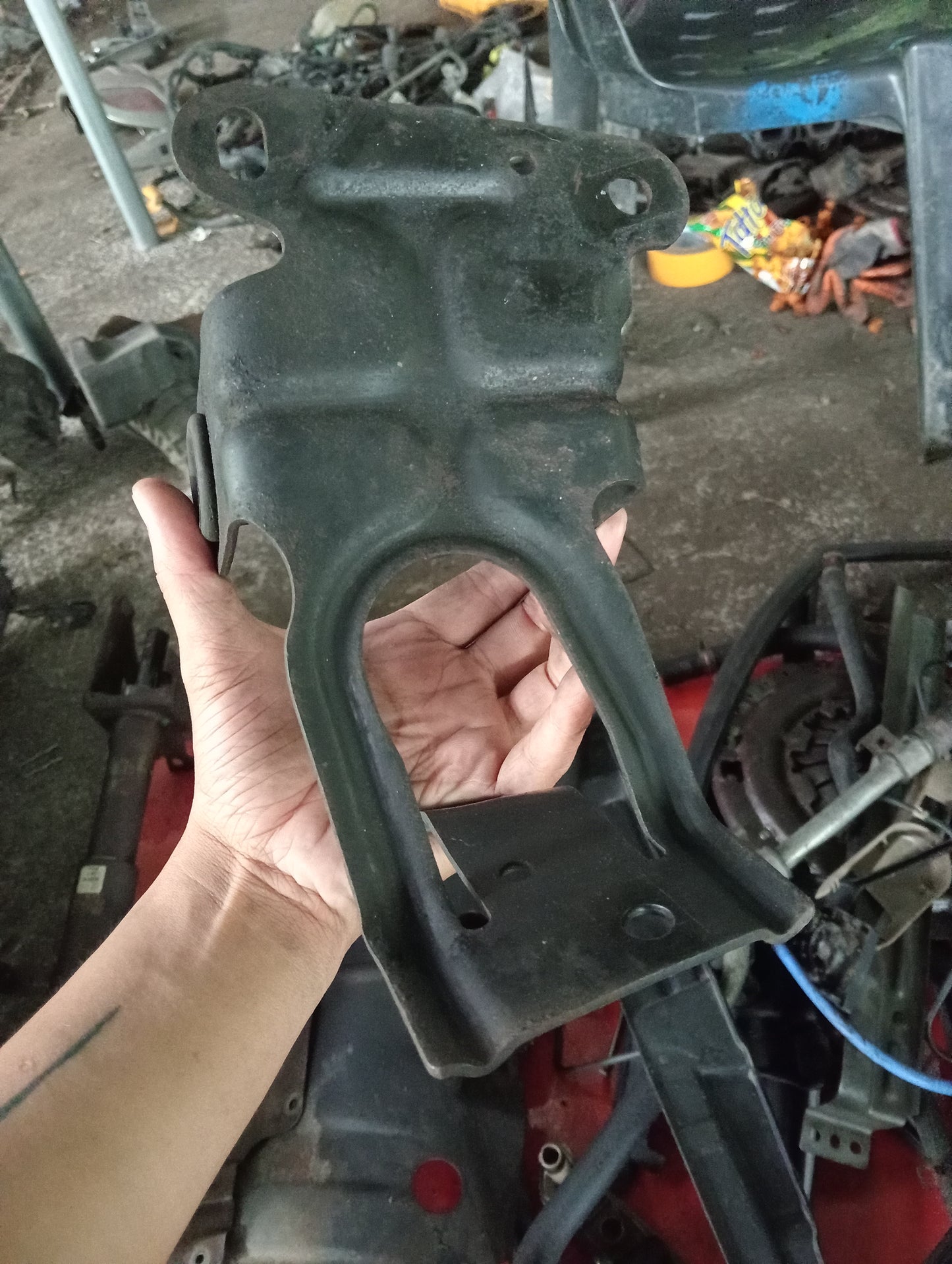 Chevrolet Optra | 1.6 | Engine Bracket