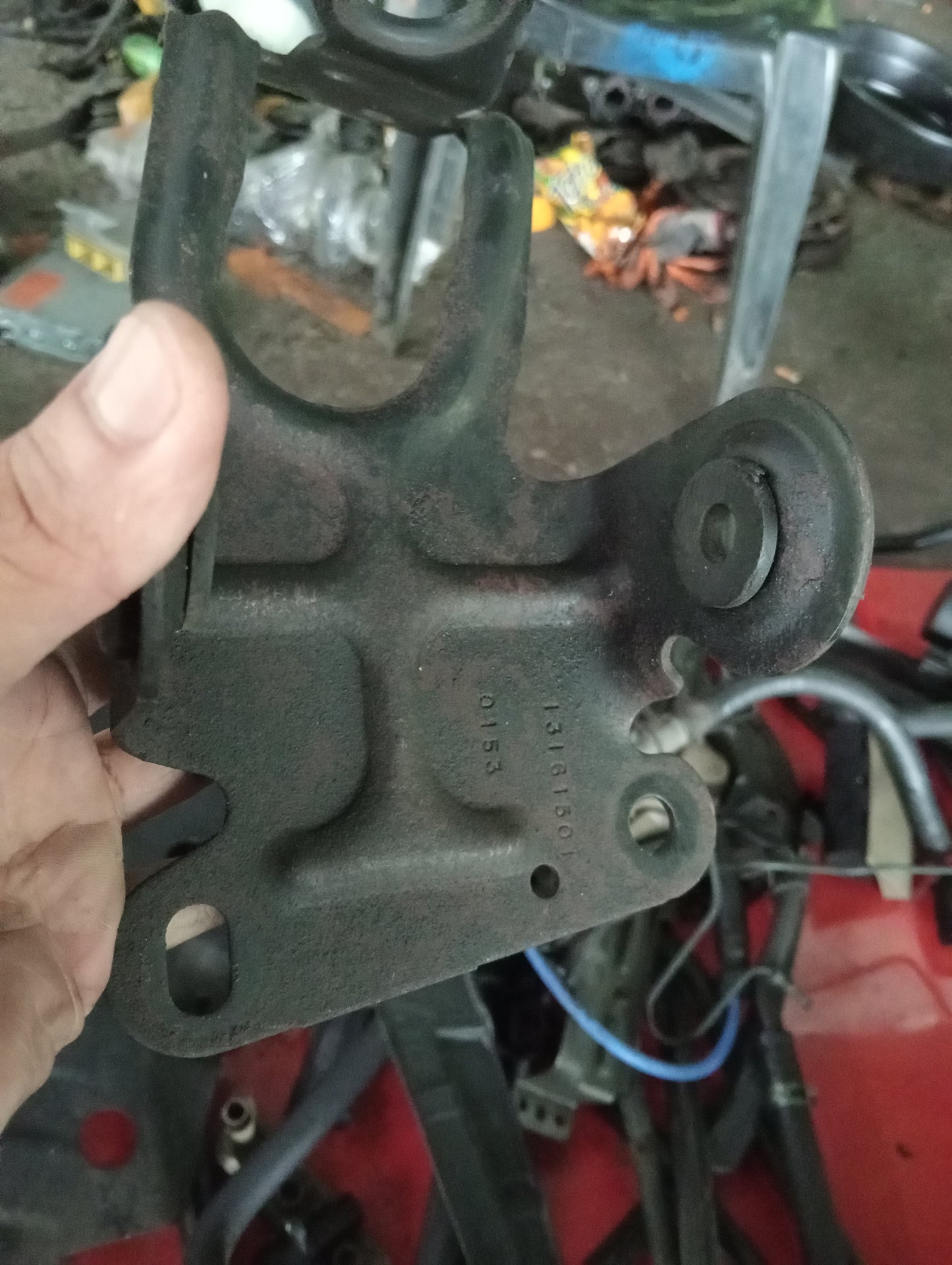 Chevrolet Optra | 1.6 | Engine Bracket