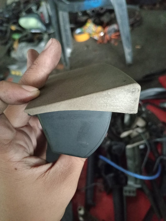 Chevrolet Optra | 1.6 | Coin Holder