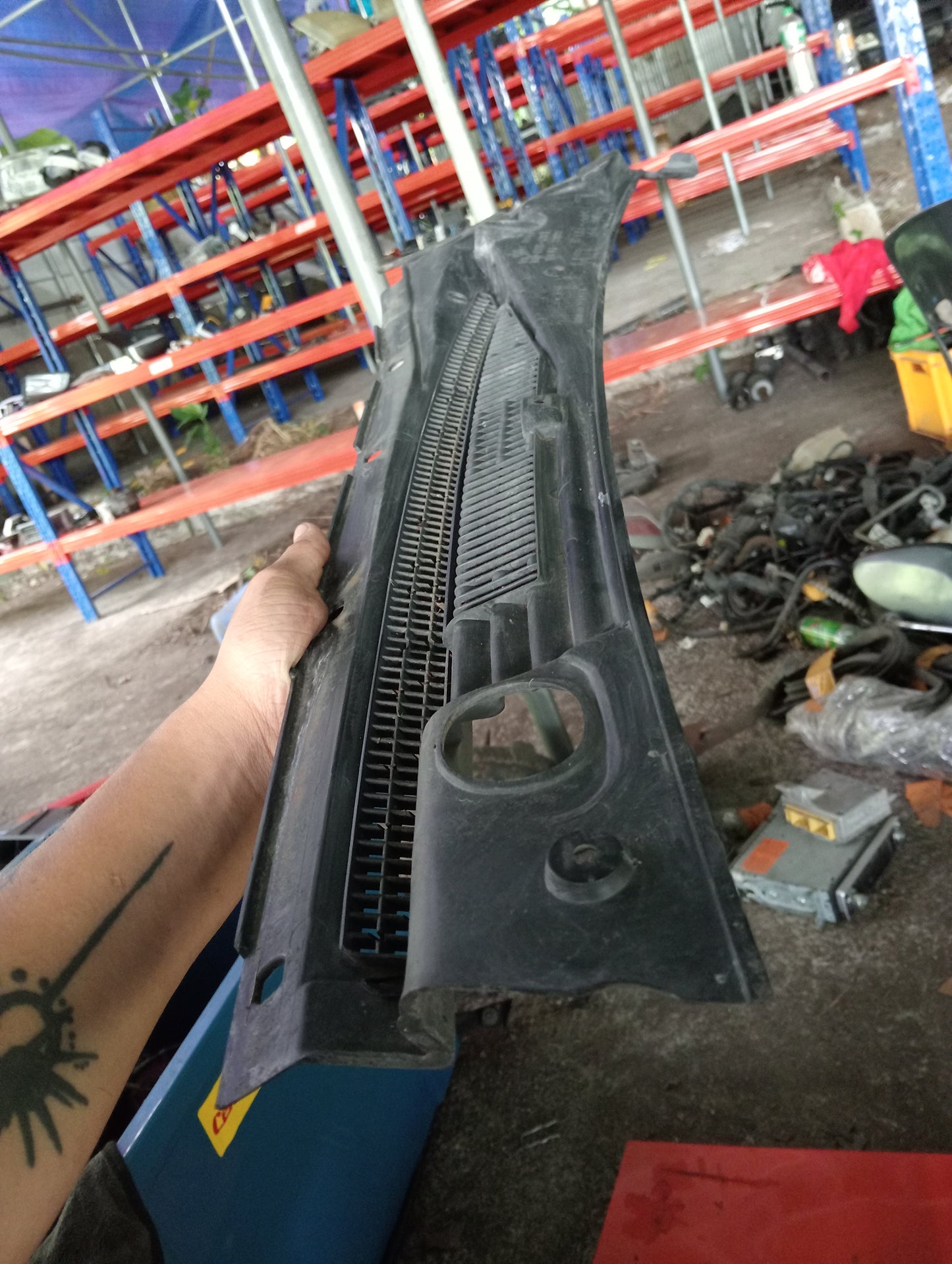 Chevrolet Optra | 1.6 | Cowl Cover Driver Side