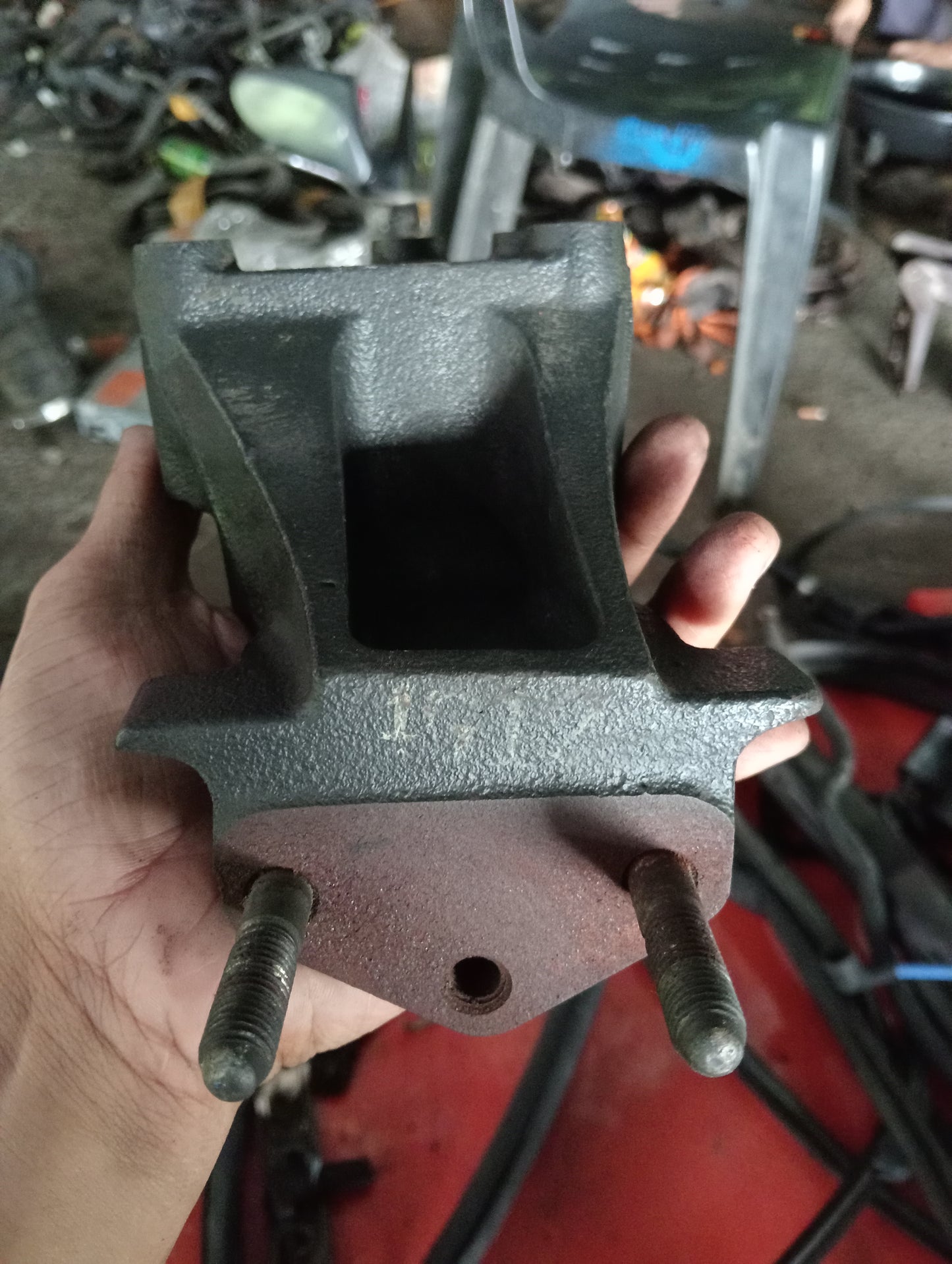 Chevrolet Optra | 1.6 | Engine Support Passenger Side