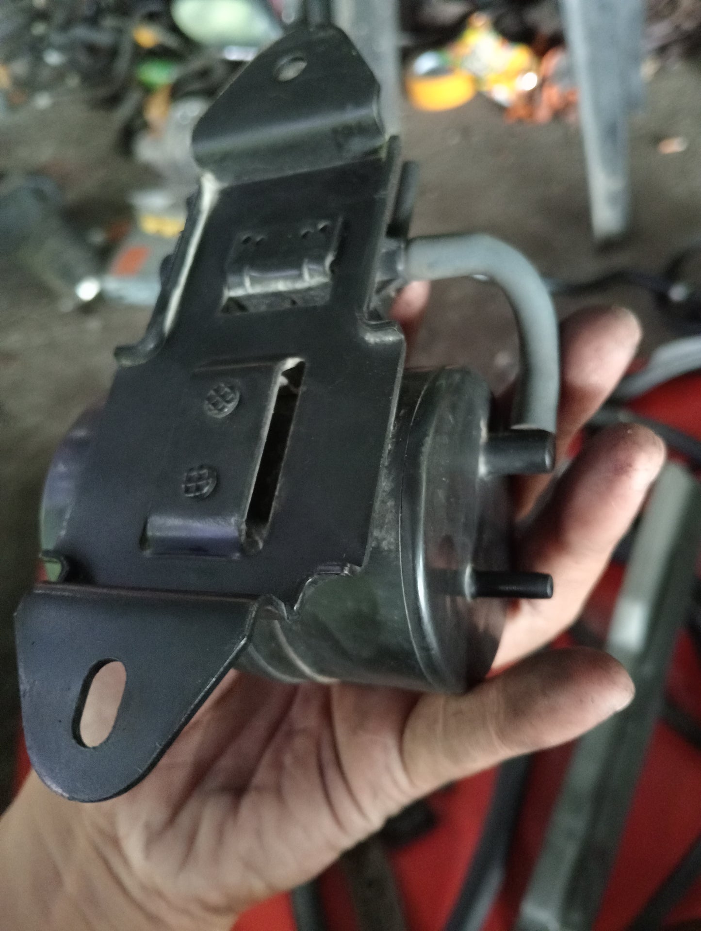 Chevrolet Optra | 1.6 | Vacuum Tank With Solenoid Valve