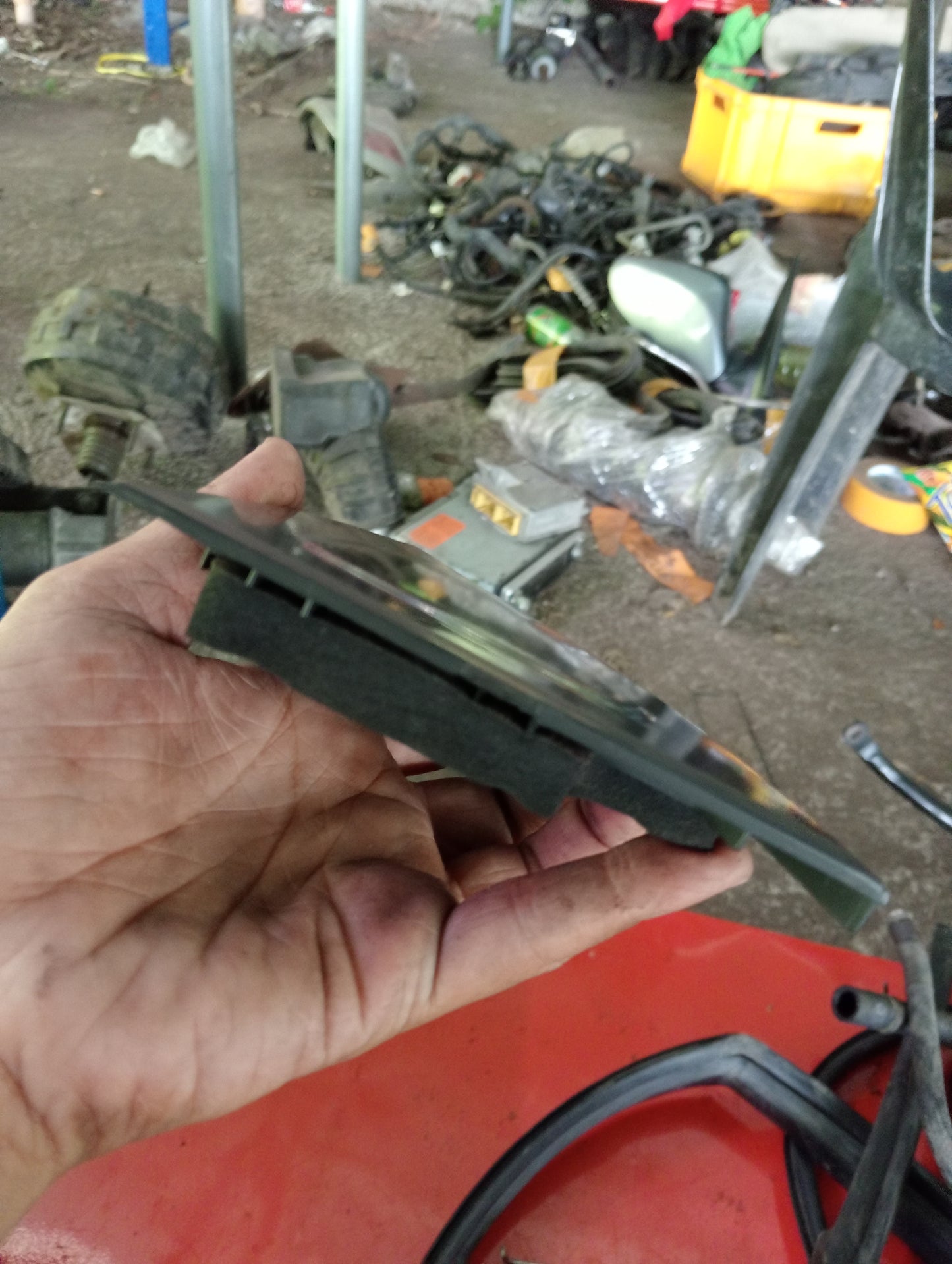 Chevrolet Optra | 1.6 | Door Garnish Driver Side