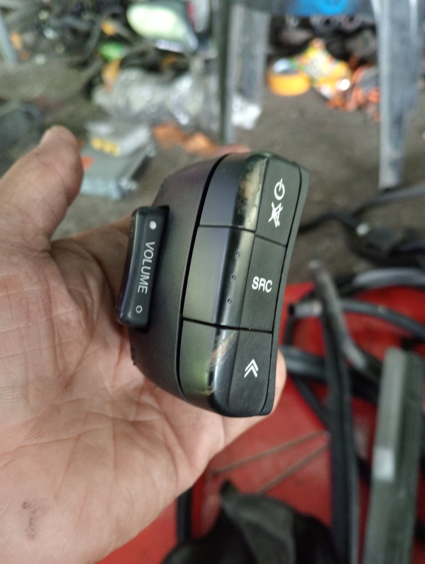 Chevrolet Optra | 1.6 | Steering Wheel Button Block