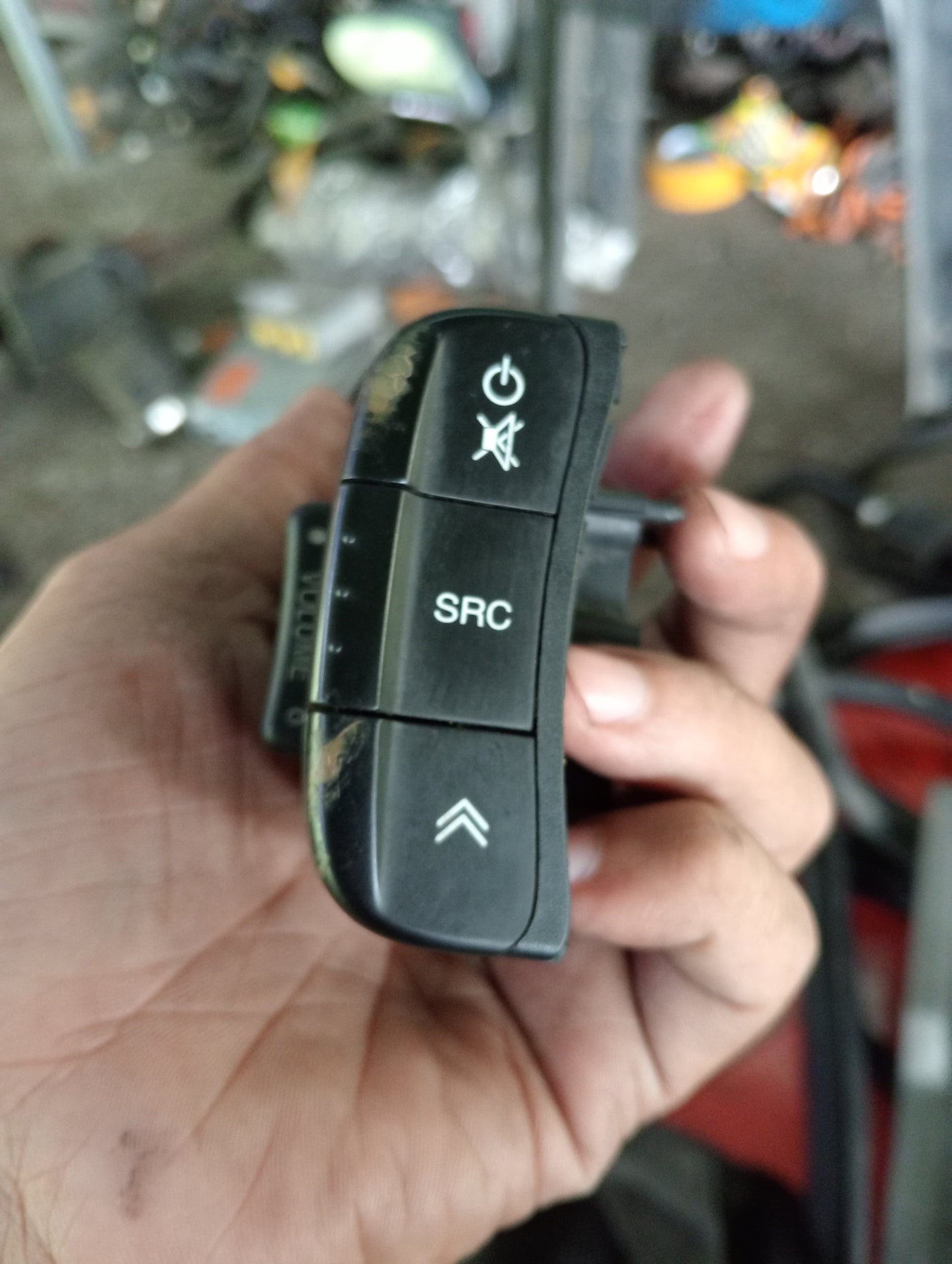 Chevrolet Optra | 1.6 | Steering Wheel Button Block