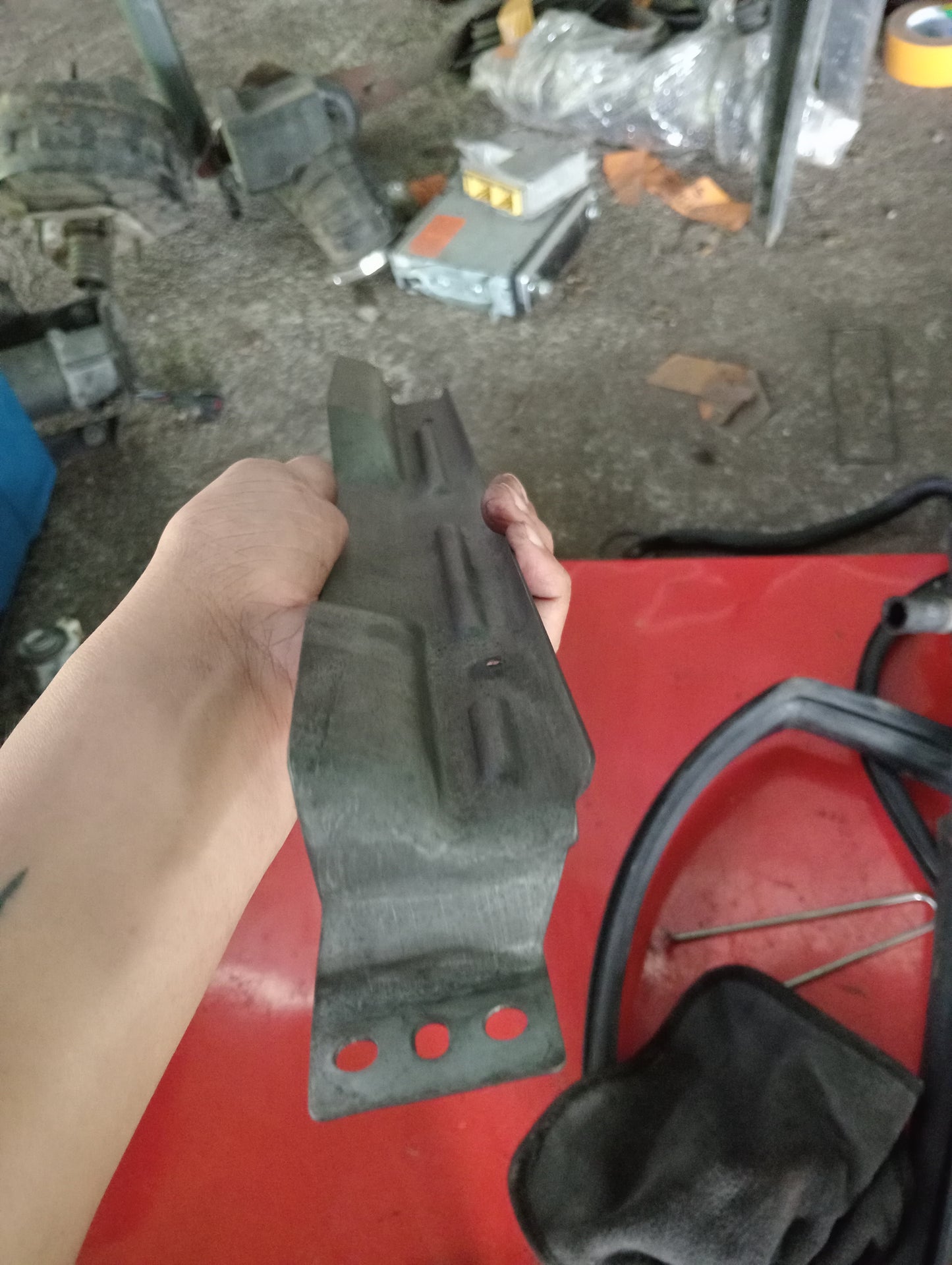 Chevrolet Optra | 1.6 | Steel Bracket