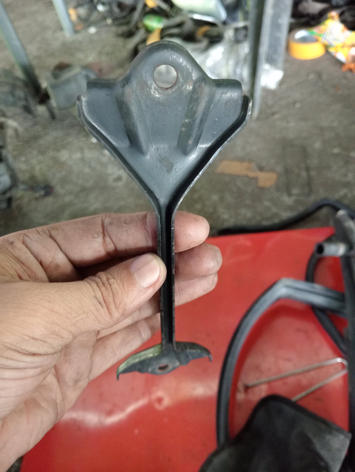 Chevrolet Optra | 1.6 | Battery Holder Bar