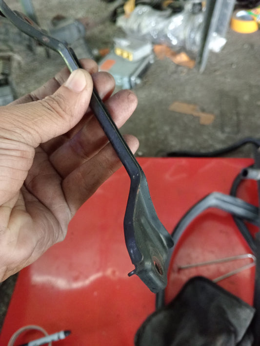 Chevrolet Optra | 1.6 | Battery Holder Bar