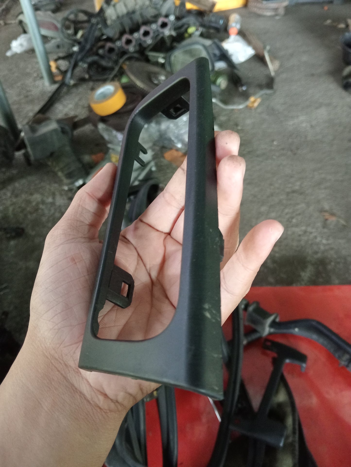 Chevrolet Optra | 1.6 | AC Trim Cover Front Driver Side