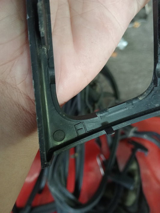 Chevrolet Optra | 1.6 | AC Trim Cover Front Driver Side